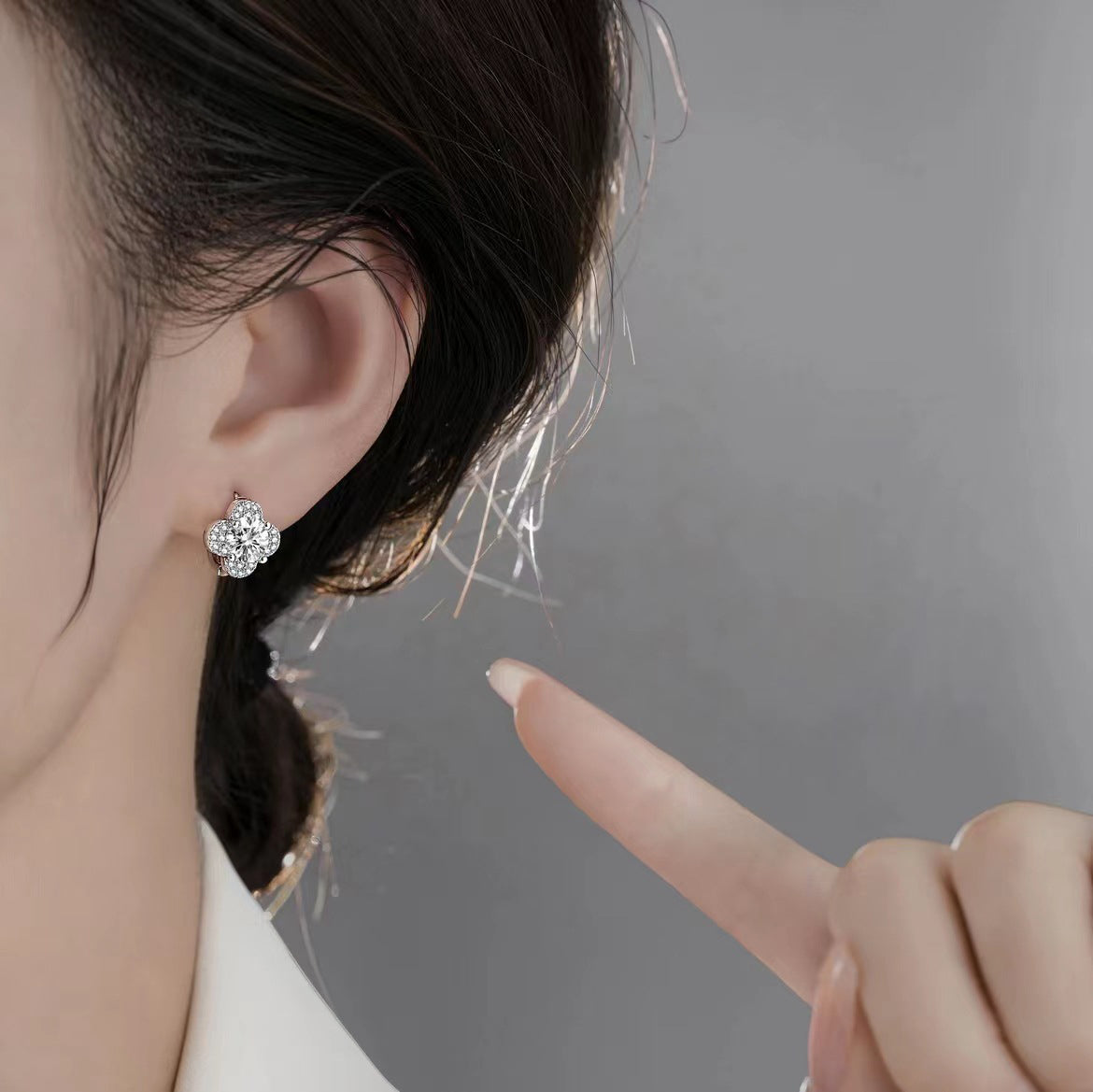Moissanite Clover Oorbellen | Witgoud