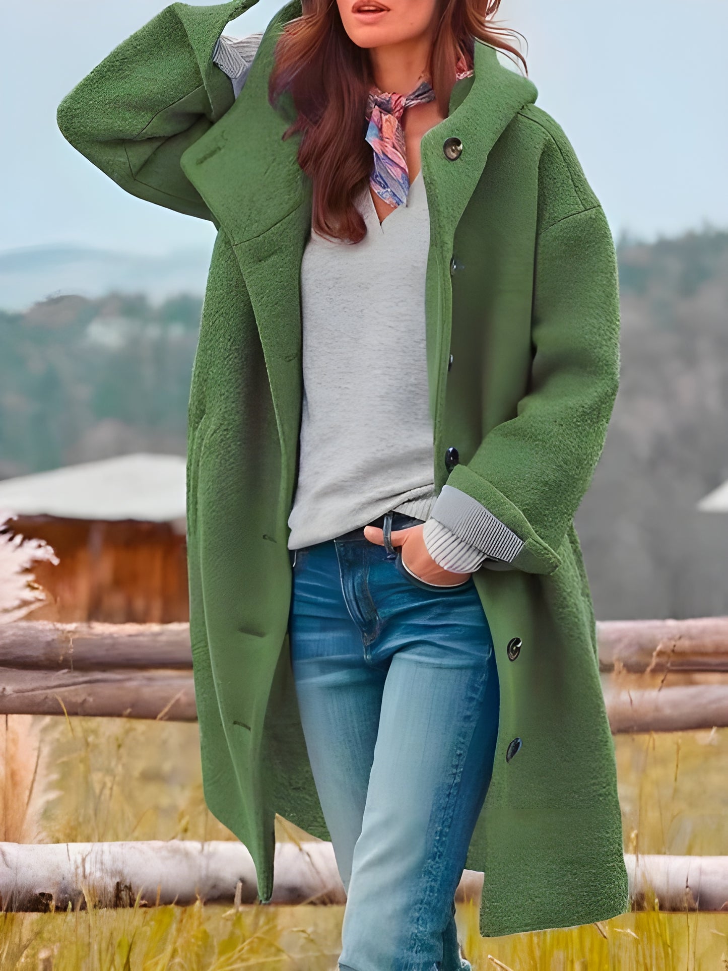 Elin™ – Jas met knopen en capuchon