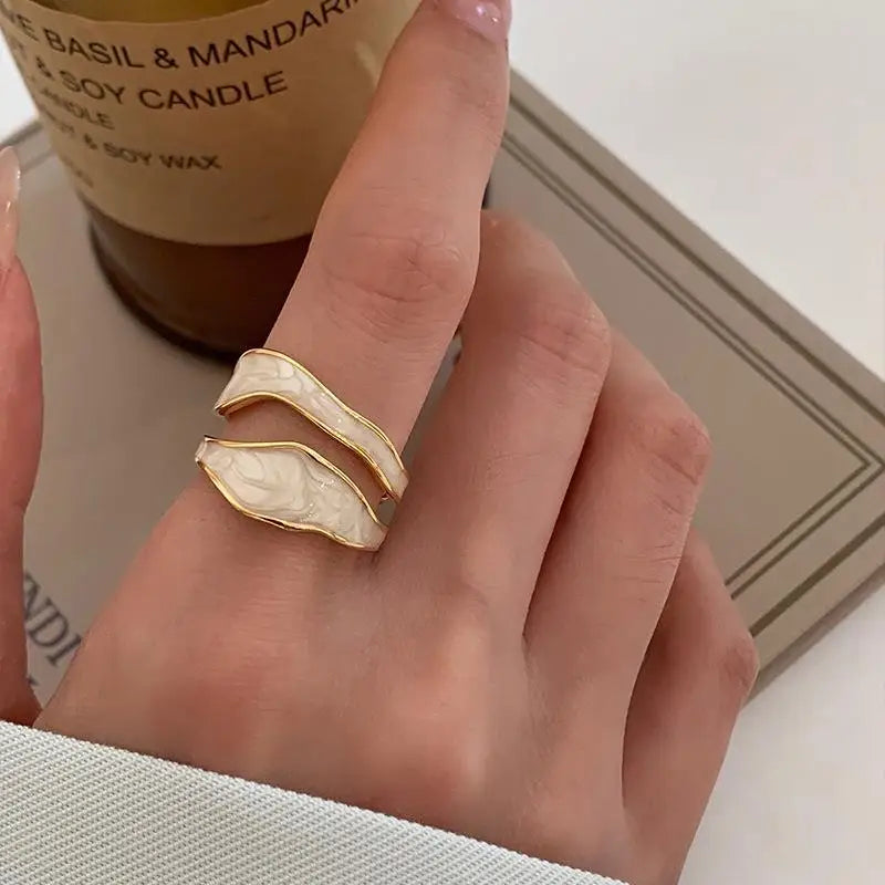 Antieke Witte Keramiek Ring | Goud