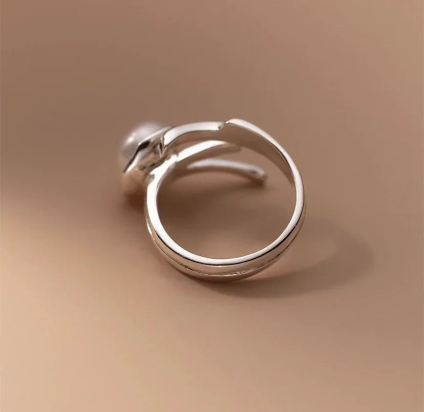 Zilveren parel ring
