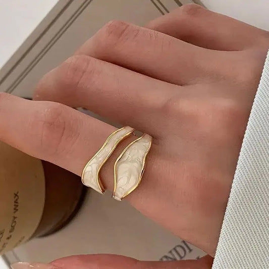 Antieke Witte Keramiek Ring | Goud