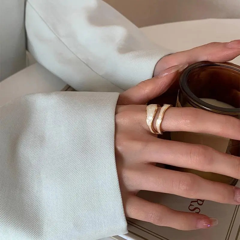 Antieke Witte Keramiek Ring | Goud