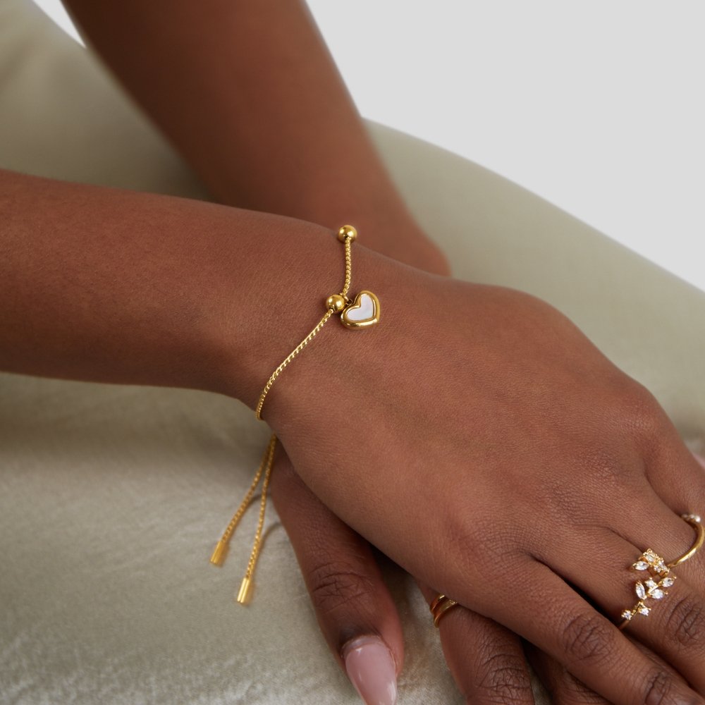 Everlasting Heart Armband