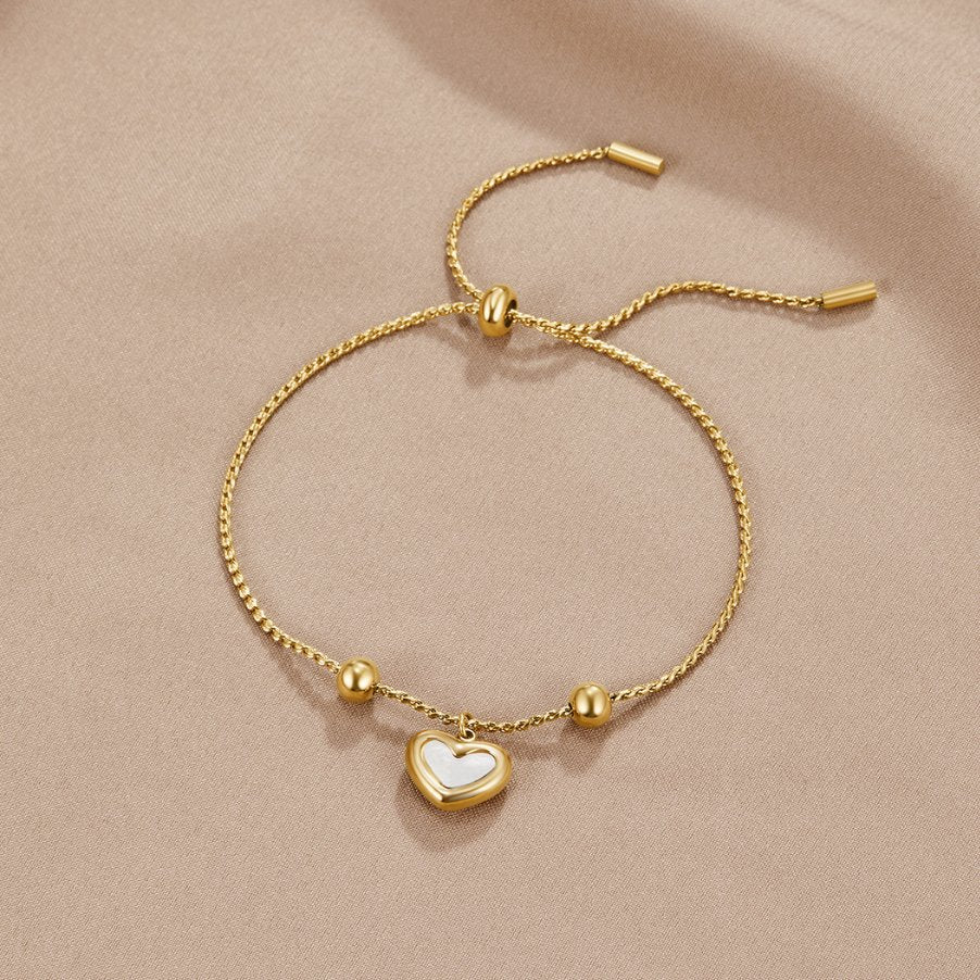 Everlasting Heart Armband