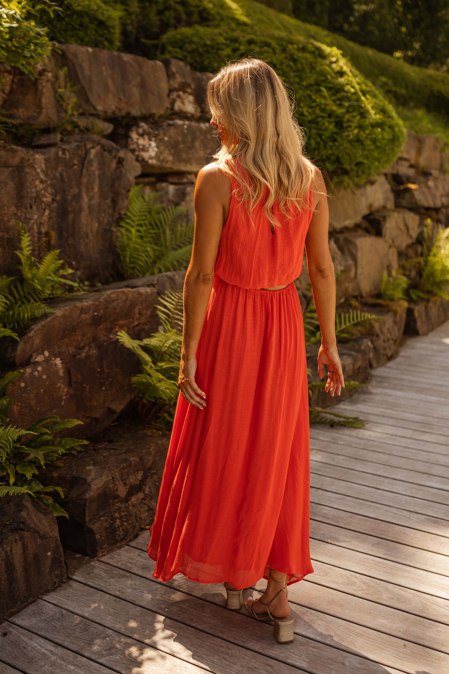 Norelia® | De zomerjurk in een krachtige oranje kleur